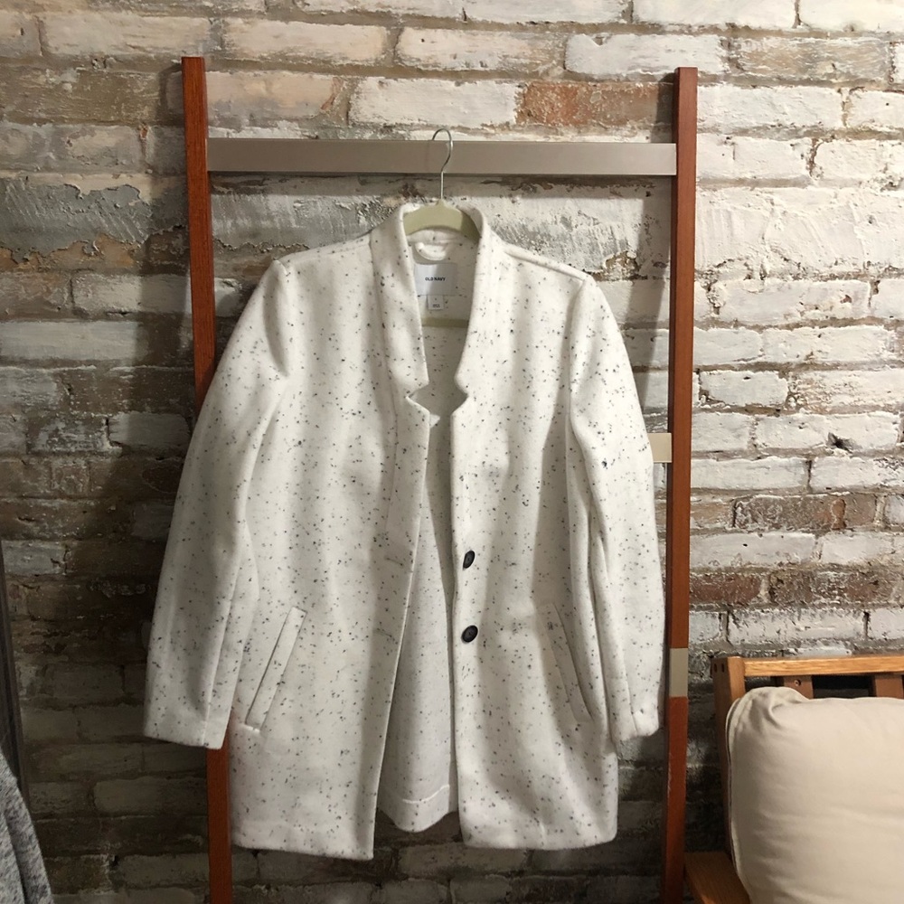 Old Navy Felt Like White Speckled Coat